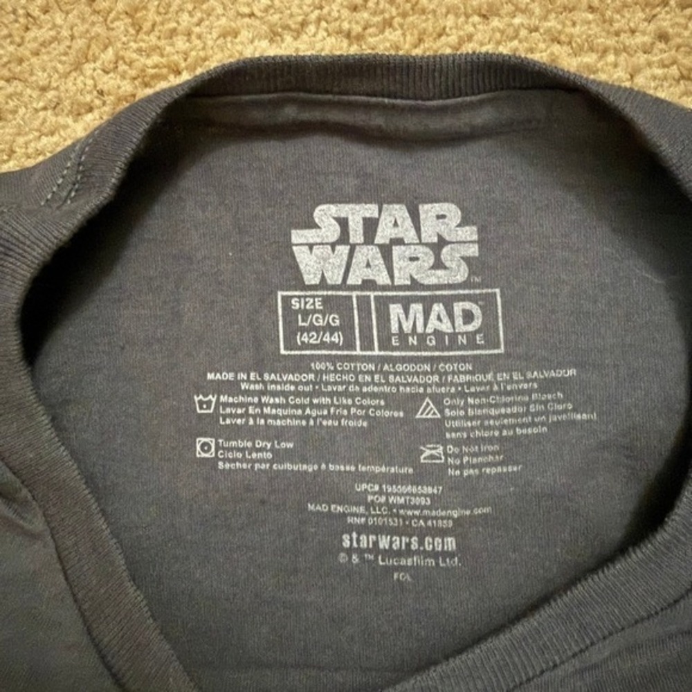 Men's The Mandalorian This Is The Way Tee Baby Yoda Size Large 100% Cotton Tee - Picture 3 of 6